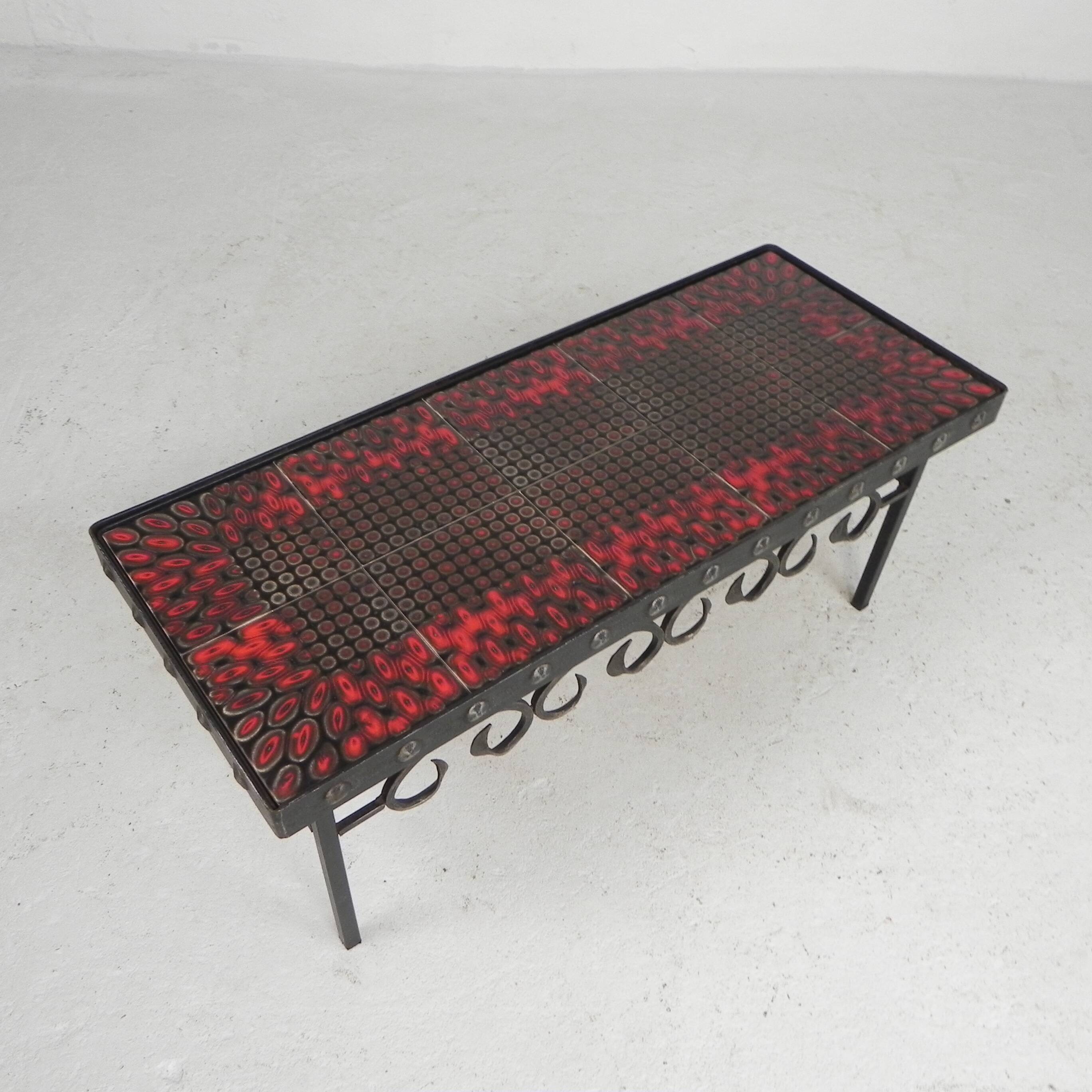 Brutalist mid-century tiled table, with 10 tiles and steel frame, 1960s.