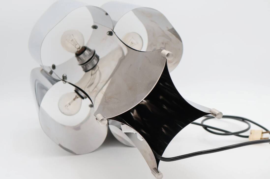 lampe quadrilobe en métal chromé,