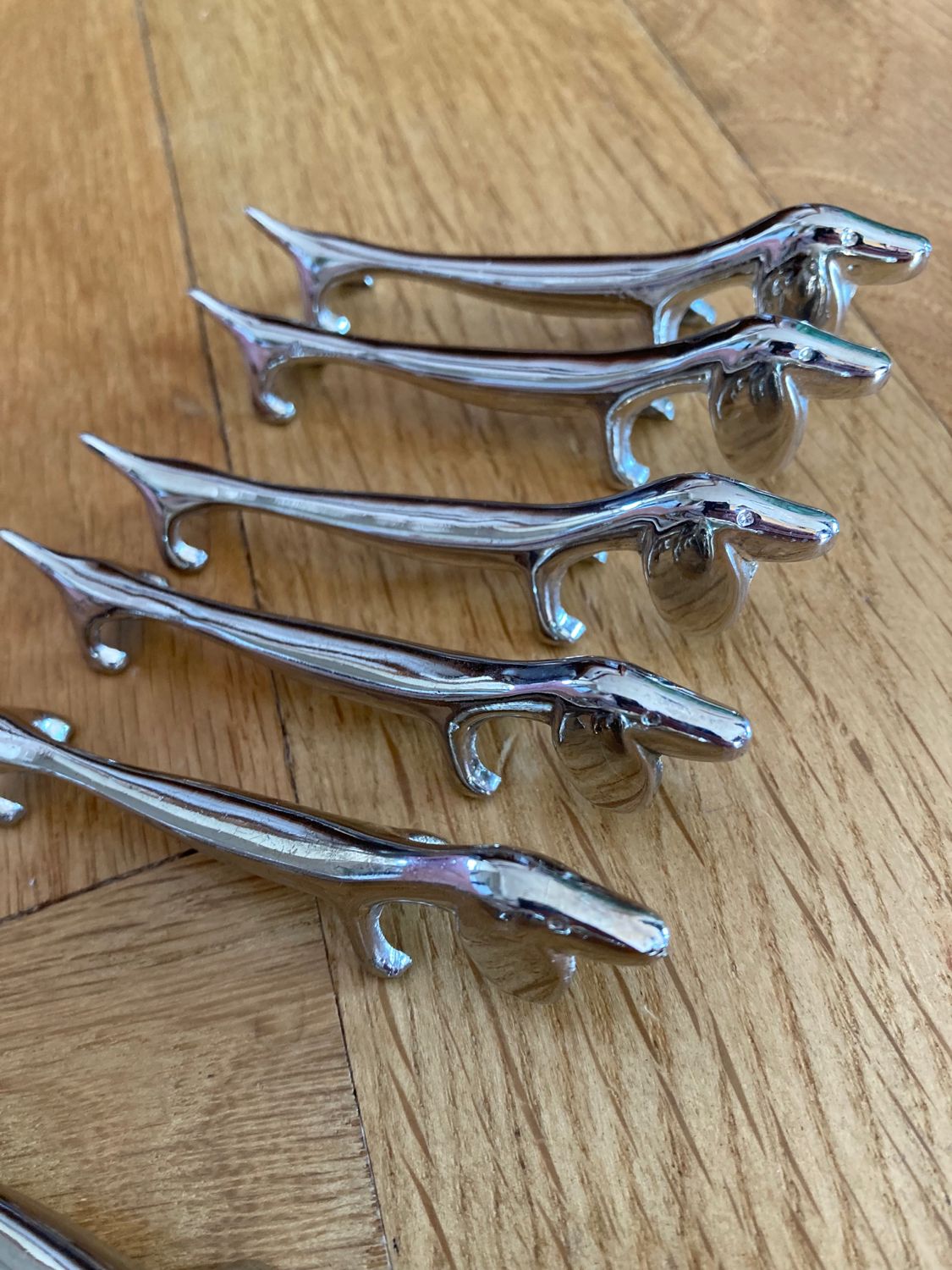 Knife doors dog basset / dachshund silver metal