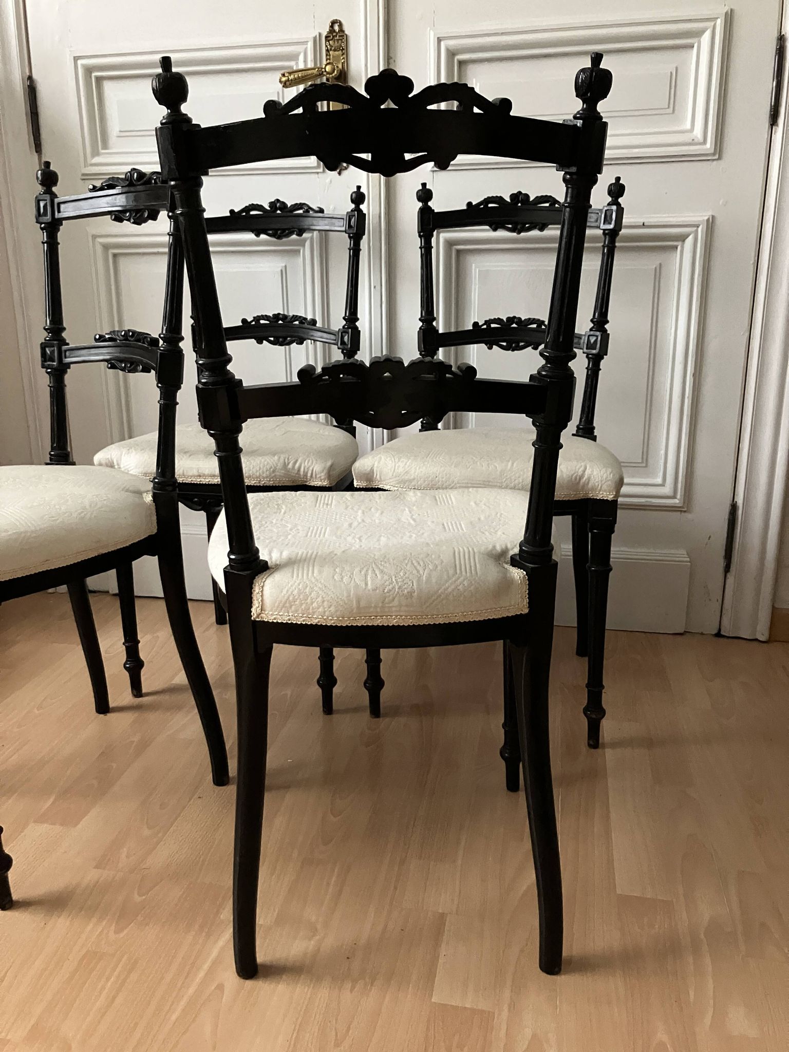 4 chaises volantes Napoléon III