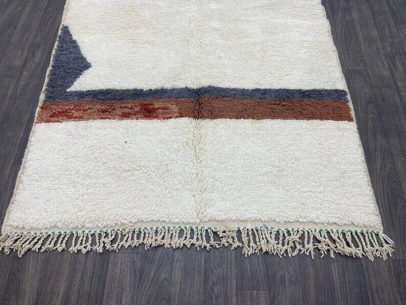 Traditional handmade pure wool beni ourain rug, size 2/3 m.