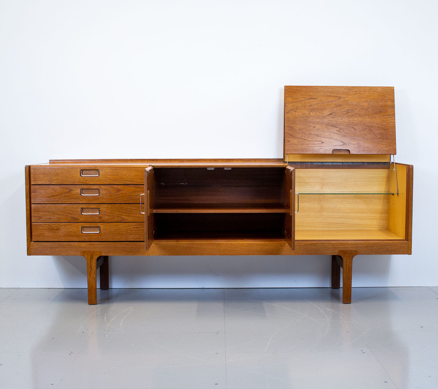 Teak sideboard by Robert Heritage for Meredew 1960