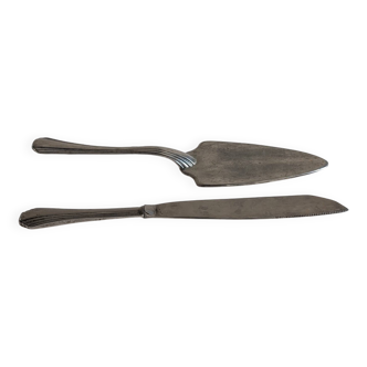 Serving cutlery