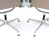 Paire de fauteuils pivotants Aluminium Chair EA 108 design Ray & Charles Eames, Vitra 60/70s