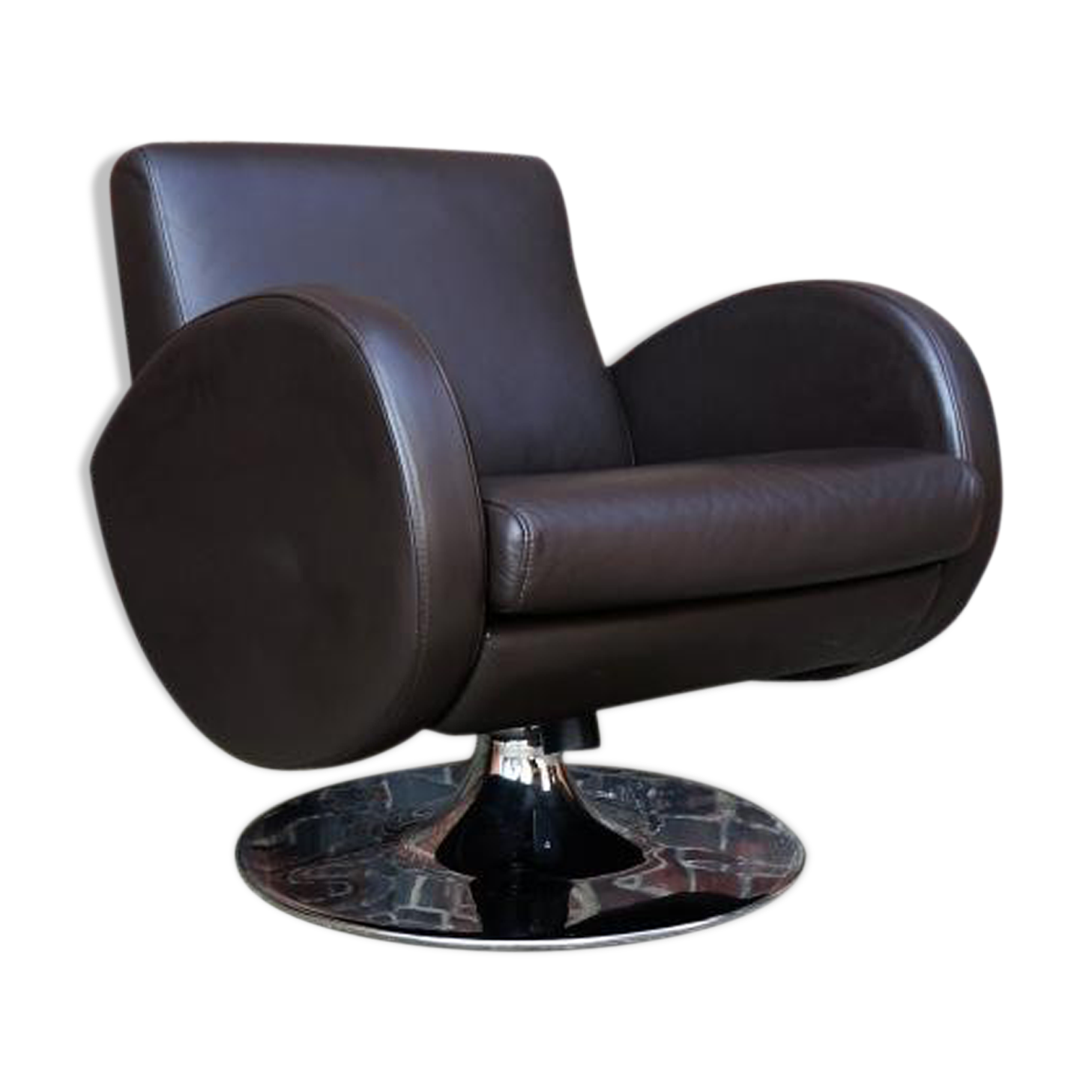 Chocolate leather design chair