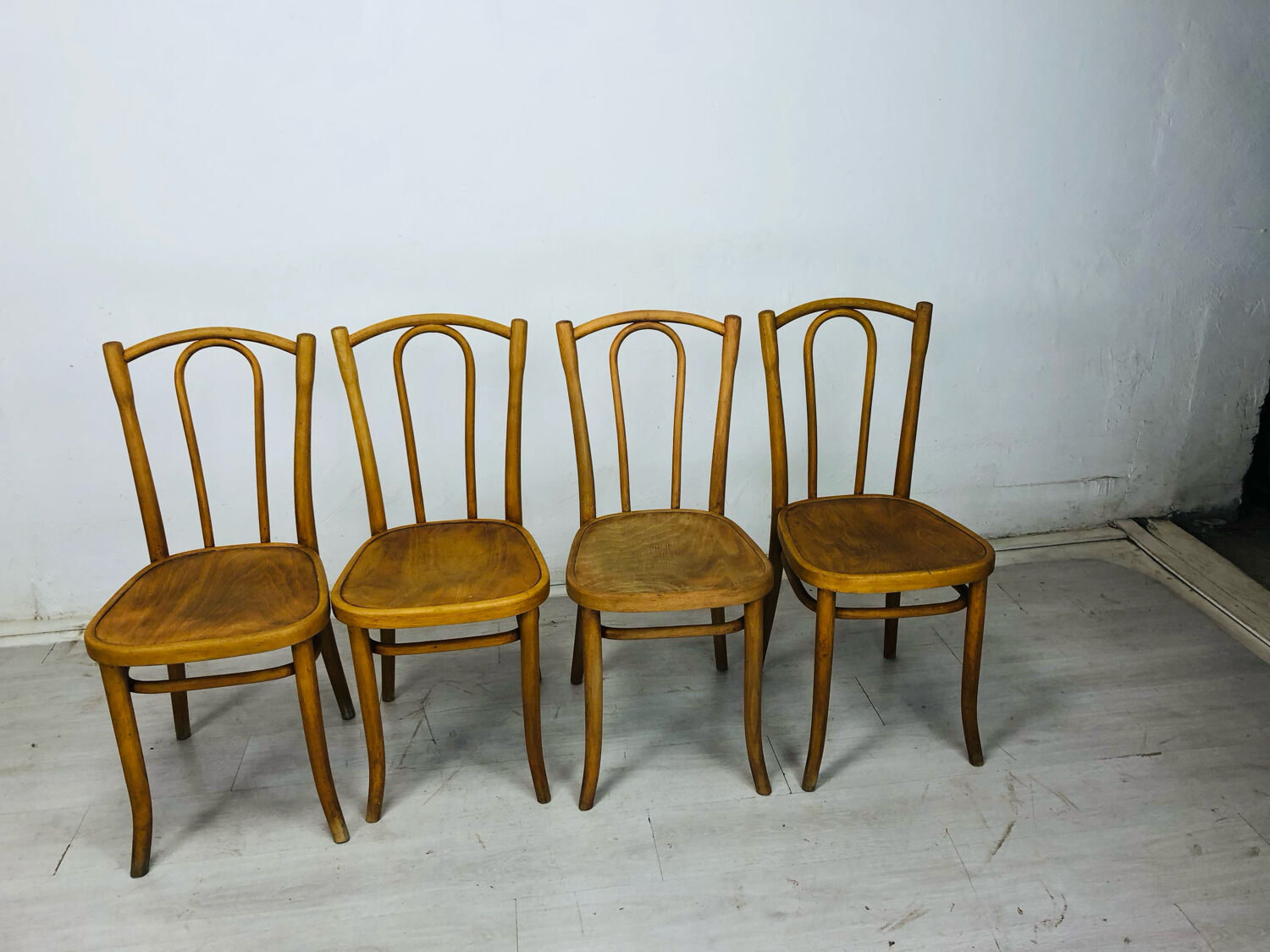 Chairs bistrot thonet