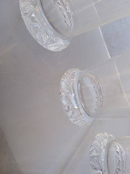 Serie 5 verres Daum cristal filigrané