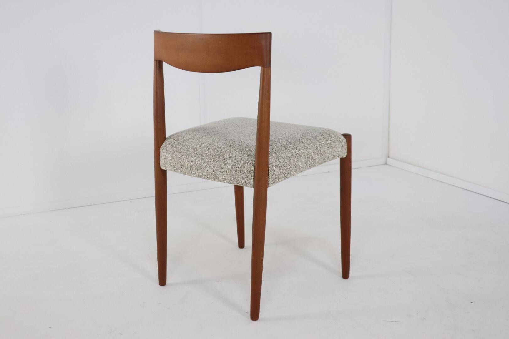 Set of 4 JCA Jensen chairs ‘Hornum’ design danois