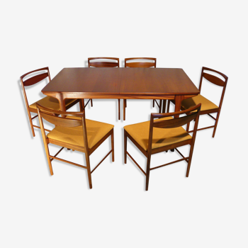 Extendable table set and six Scandinavian Teak Mc Intosh chairs