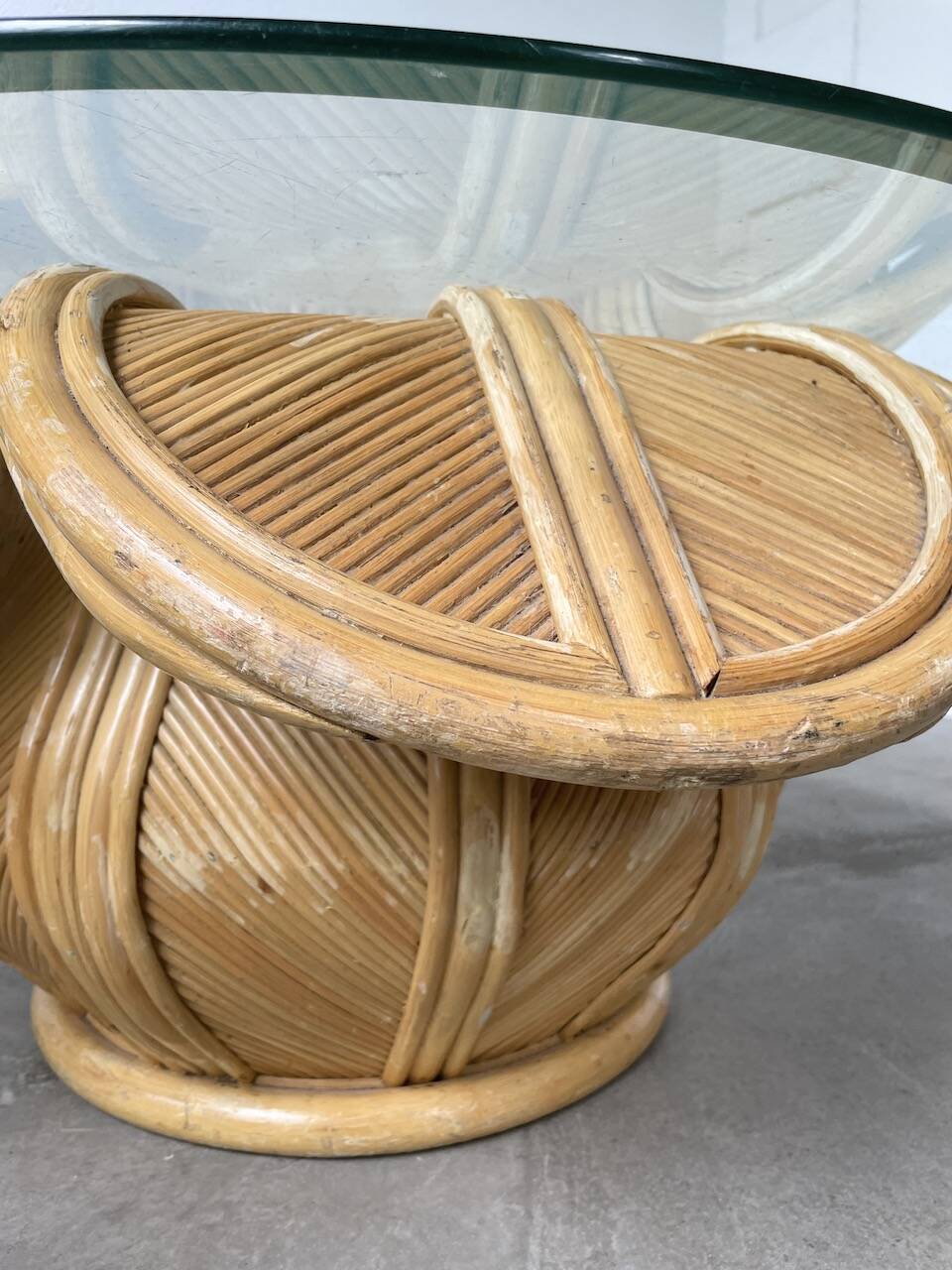 Vivai del sud “flower” rattan coffee table