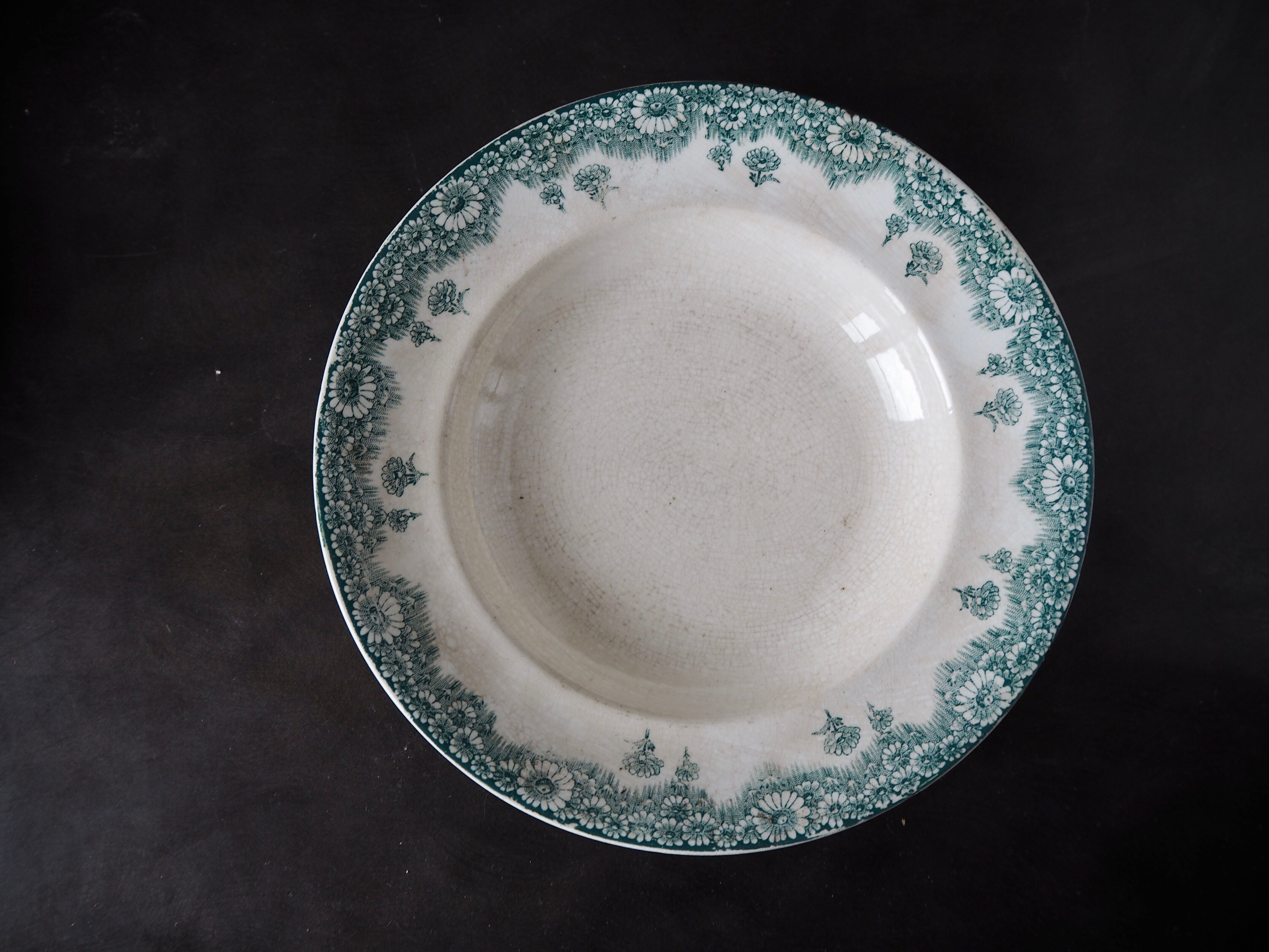 4 Longwy plates, Château model