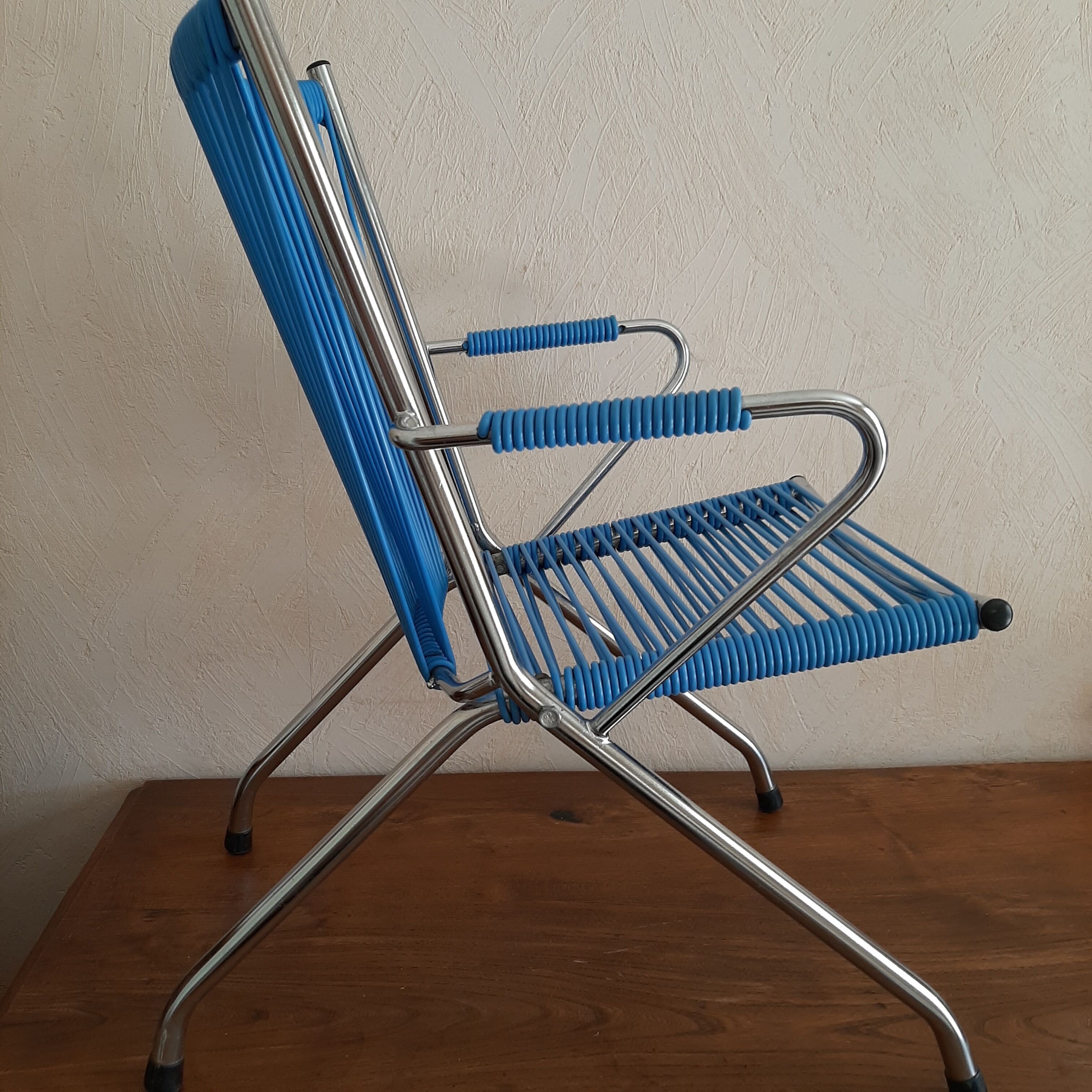 Scoubidou children's chair