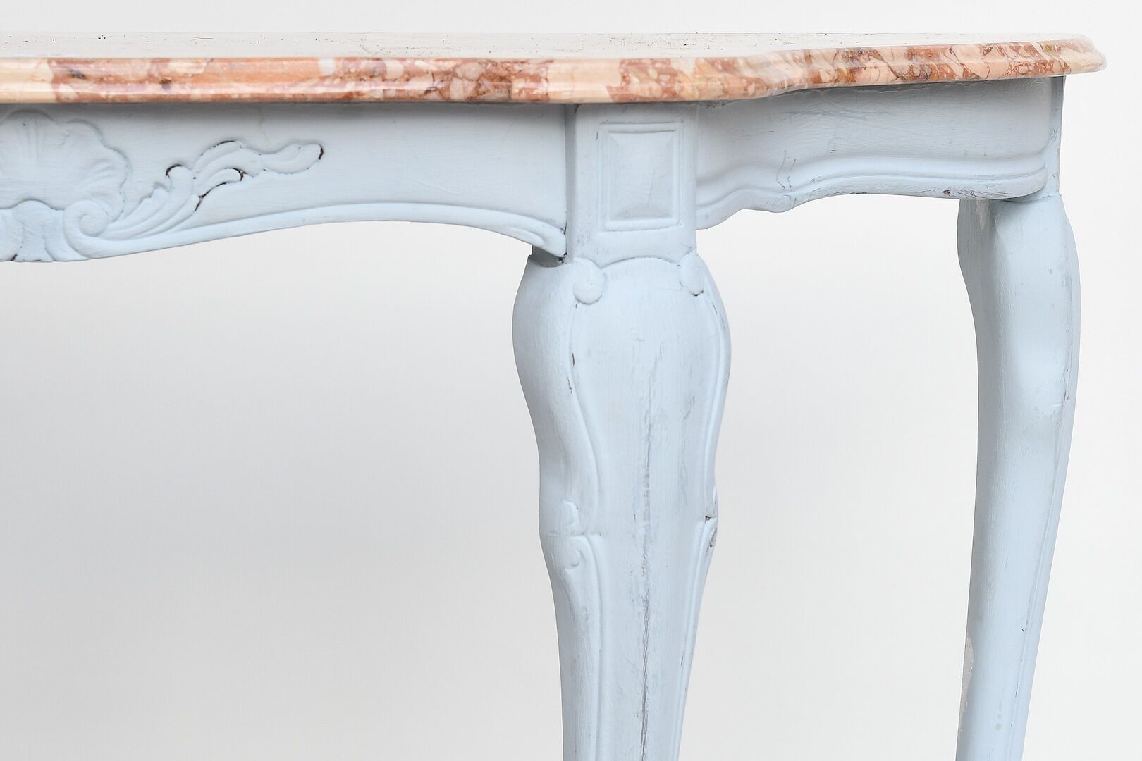 Blue laqué wooden console