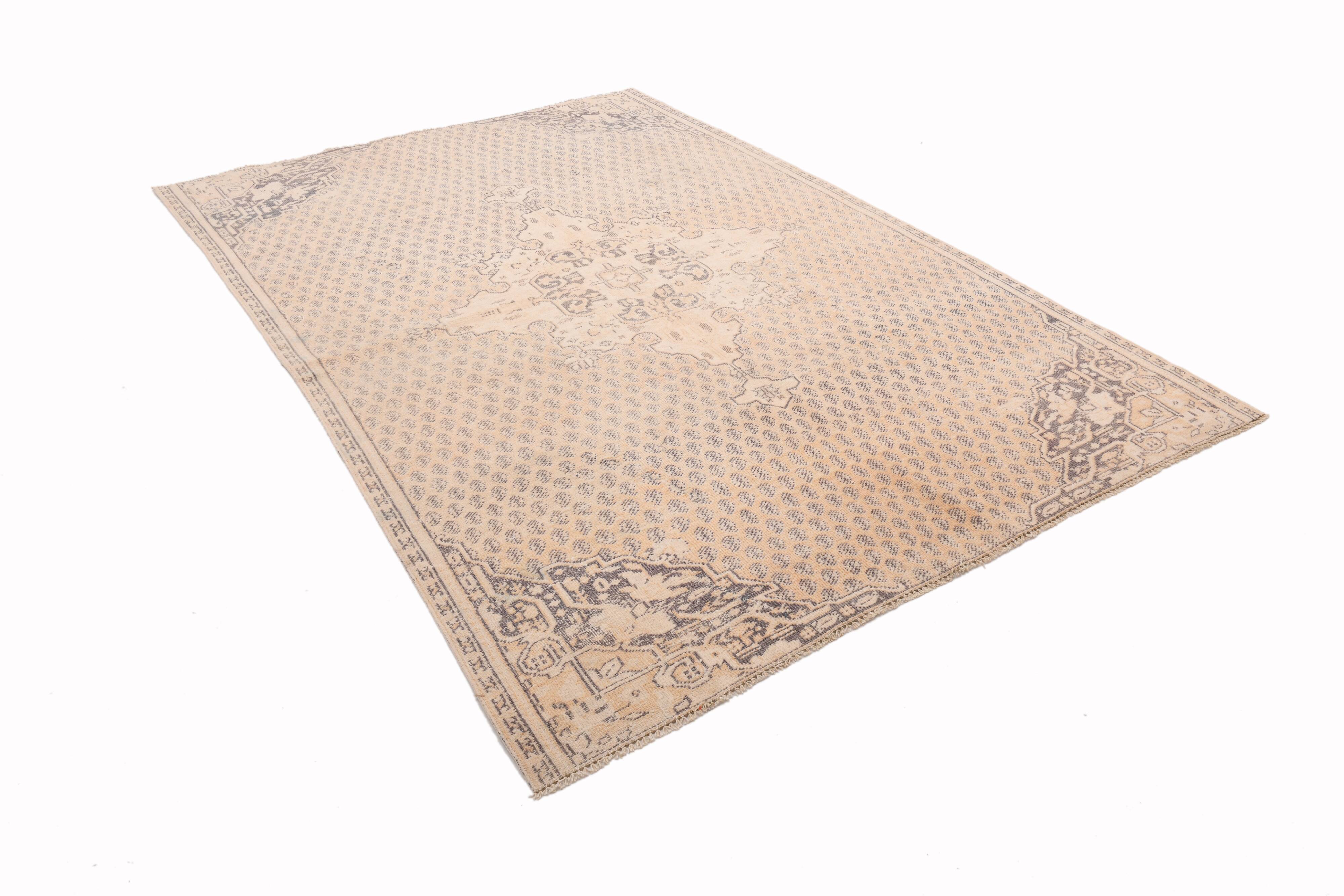 6x8 Vintage Cream & Black Oriental Persian Rug, 176x259Cm