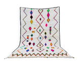 Decorated white wool rug 200cm x 300cm