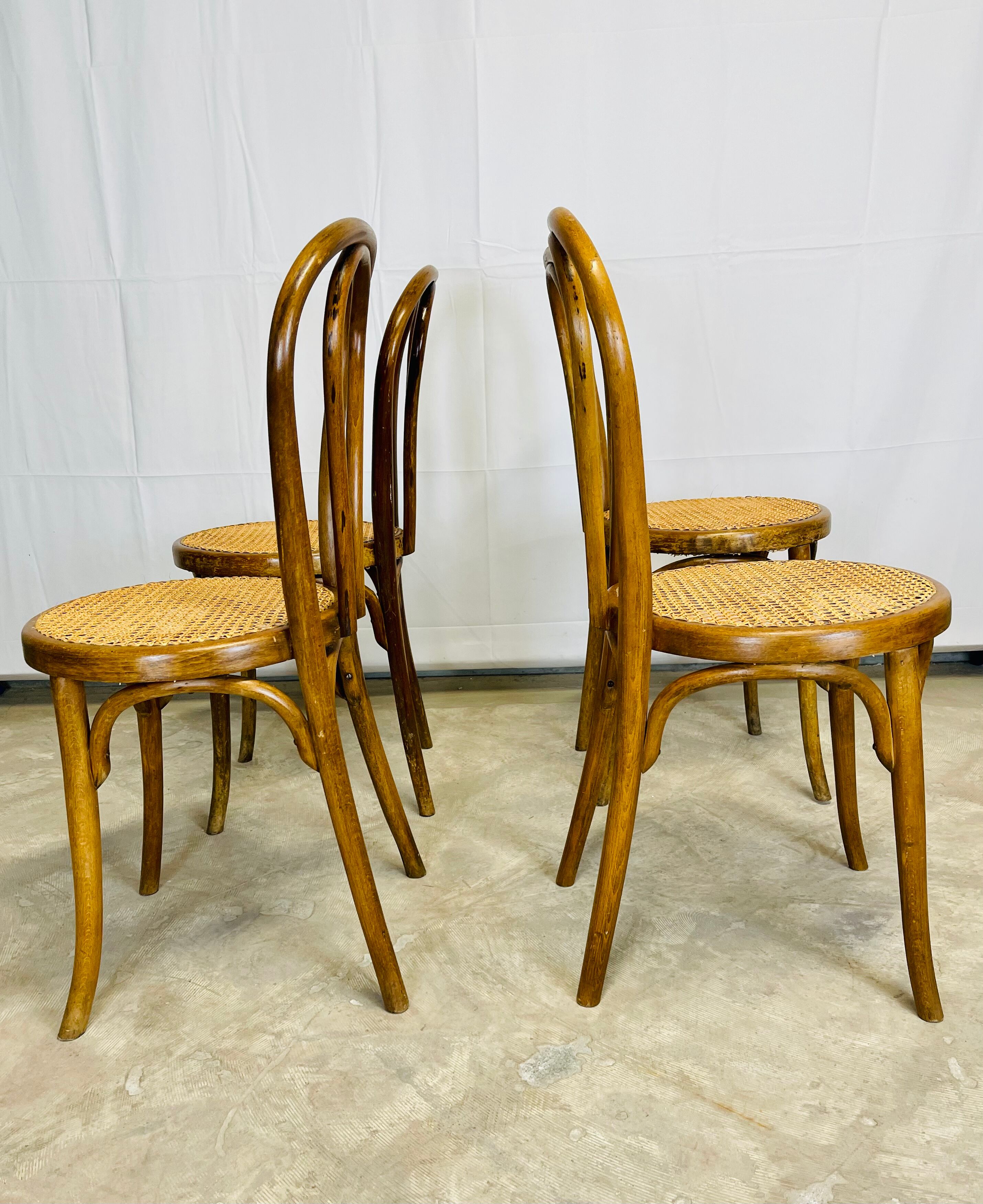 4 chaises Kohn