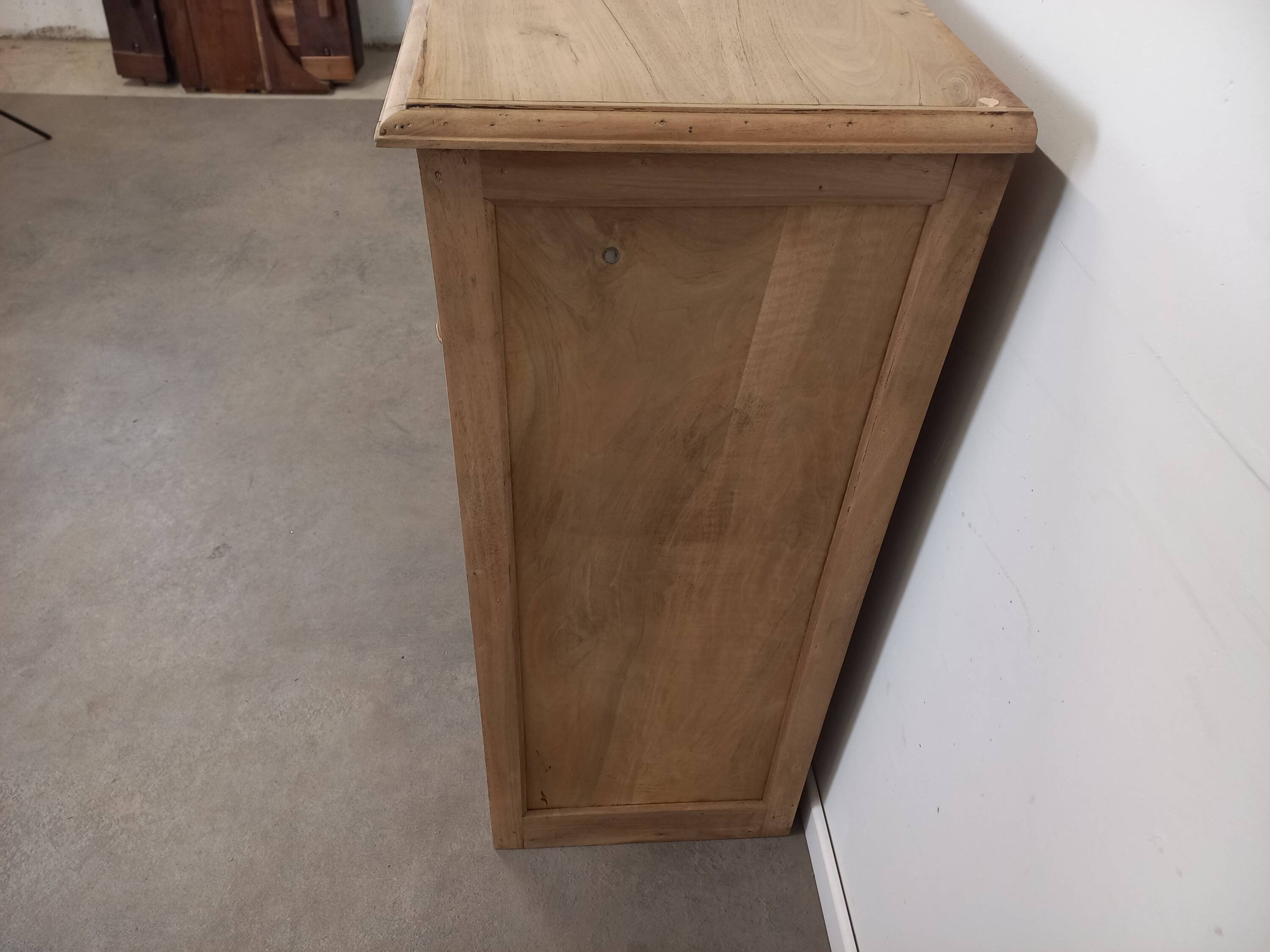 Craft cabinet with drawers