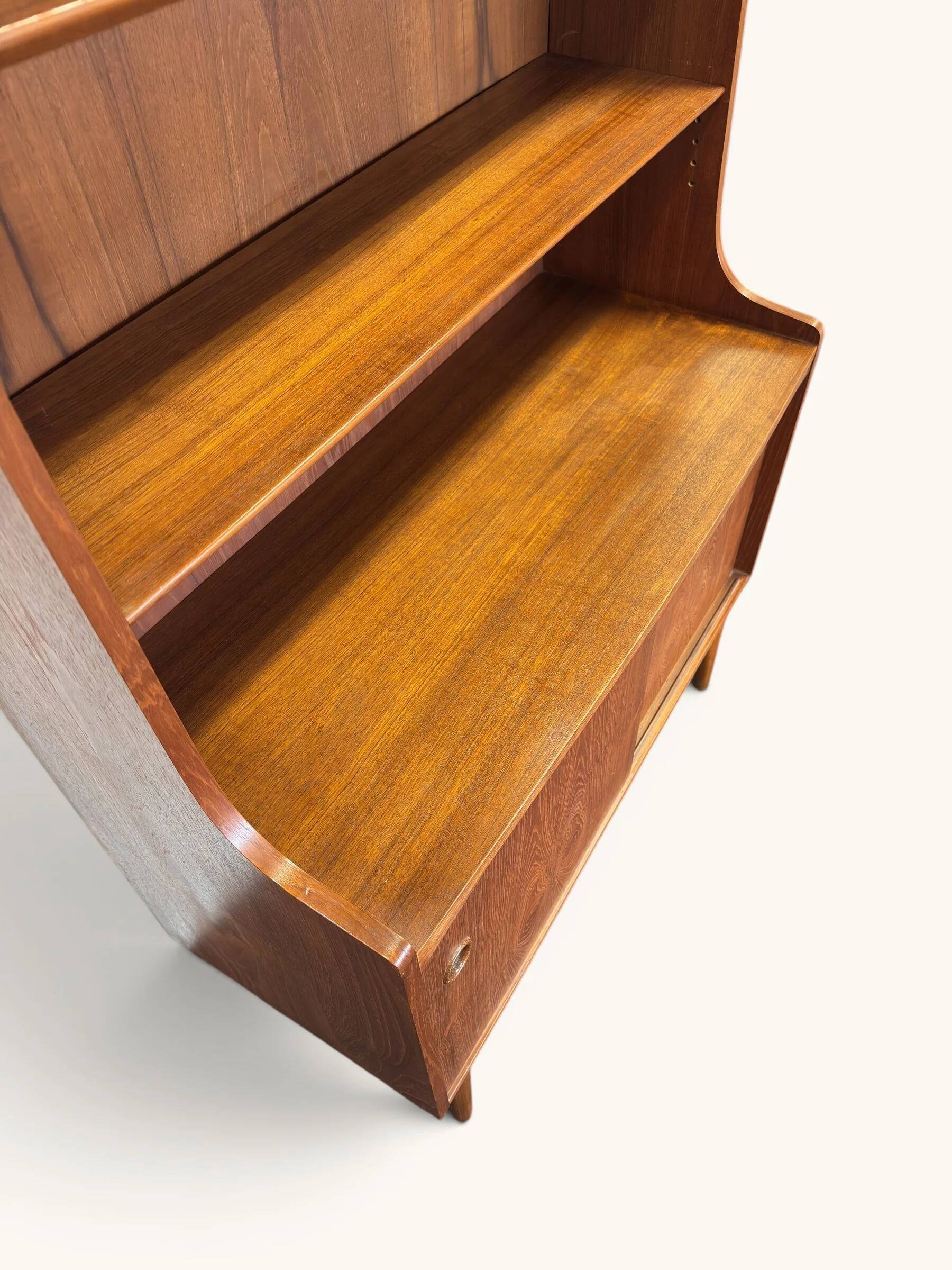Danish library "Bornholmer" by Johannes Sorth, 1964