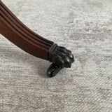 Table d’appoint ancienne sur roulettes en acajou et cuir