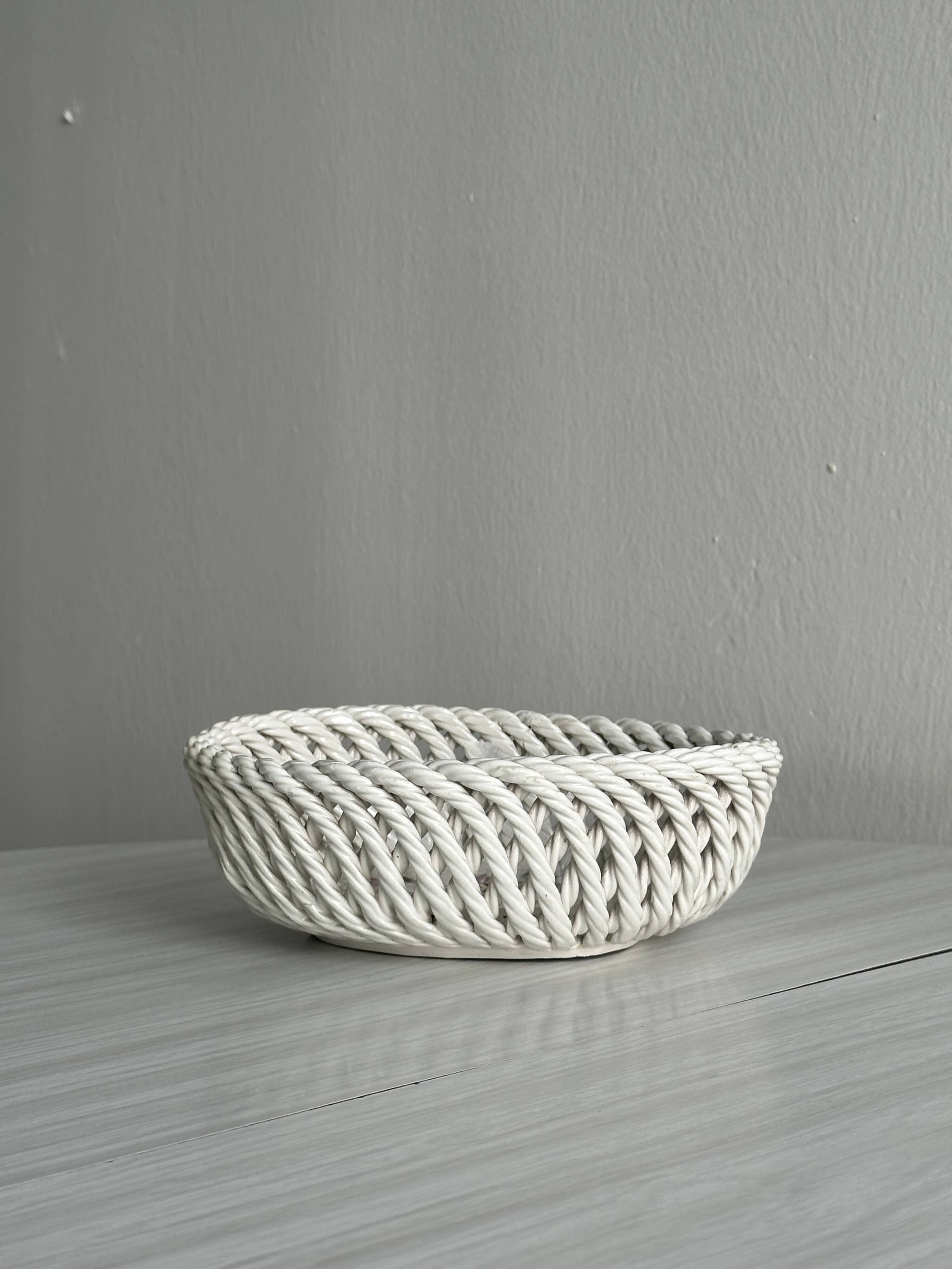 Small twisted porcelain bowl