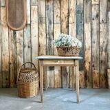 Table en bois et métal