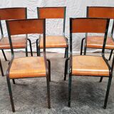 Ancienne chaises d'école vintage