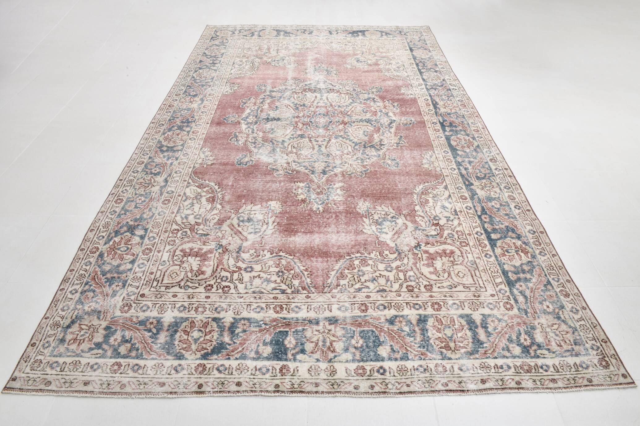 7x11 Vintage Soft Red & Blue Vintage Area Rug, 205x344 Cm