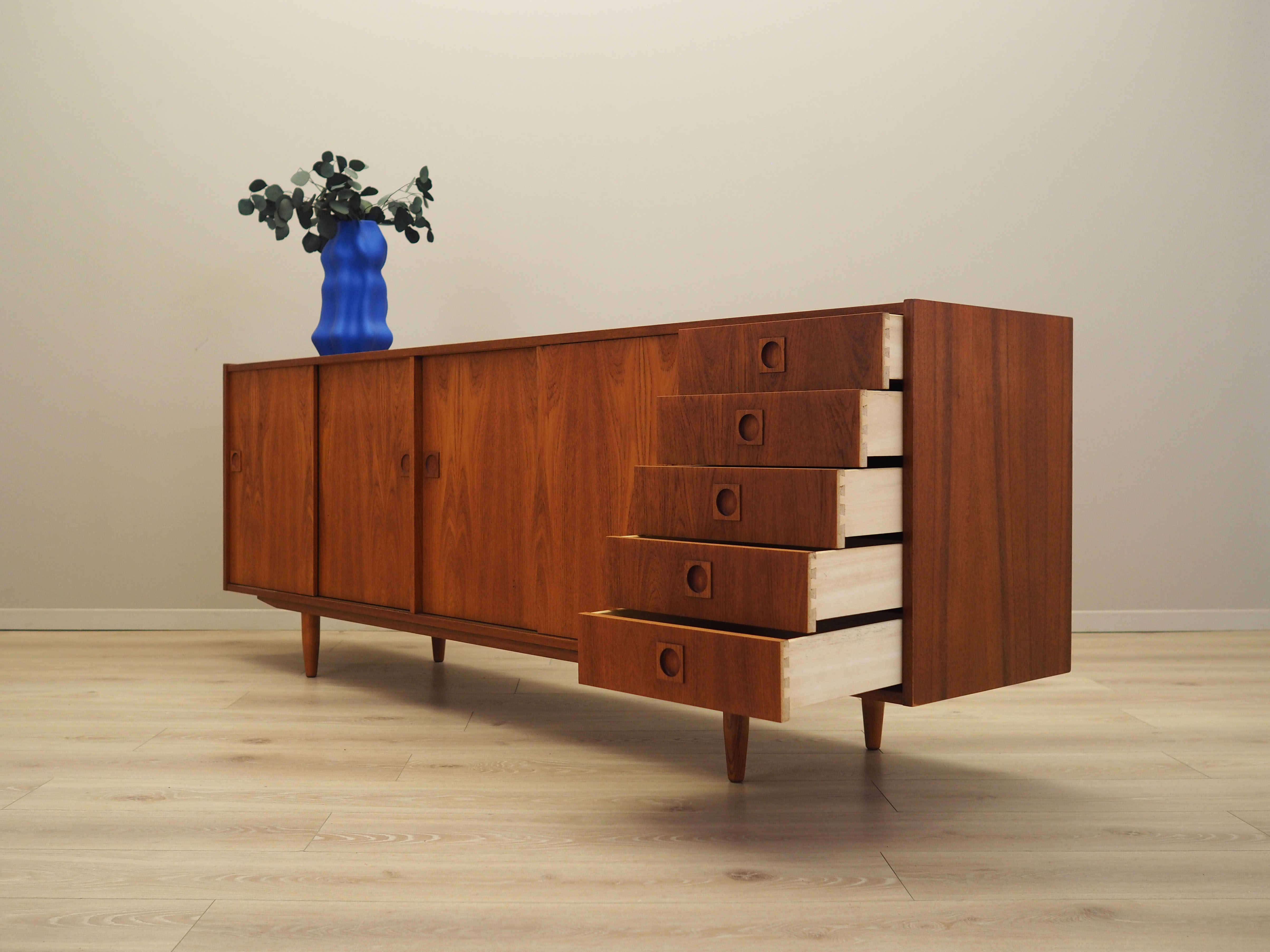 Teak sideboard, Danish design, 1960s, production: Farsø Møbelfabrik