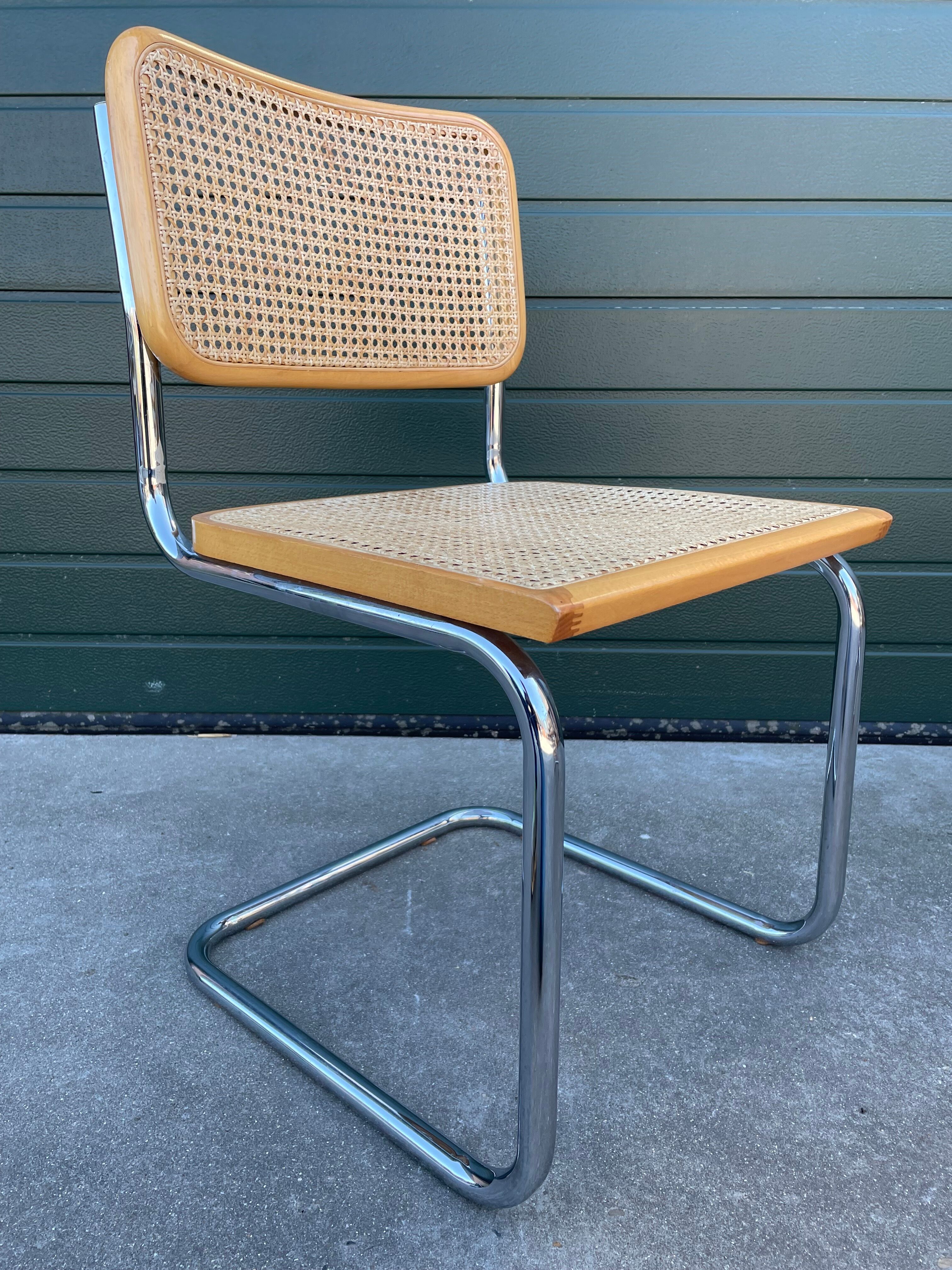 Set of 4 vintage Chairs model Cesca B32 designed by Marcel Breuer Design