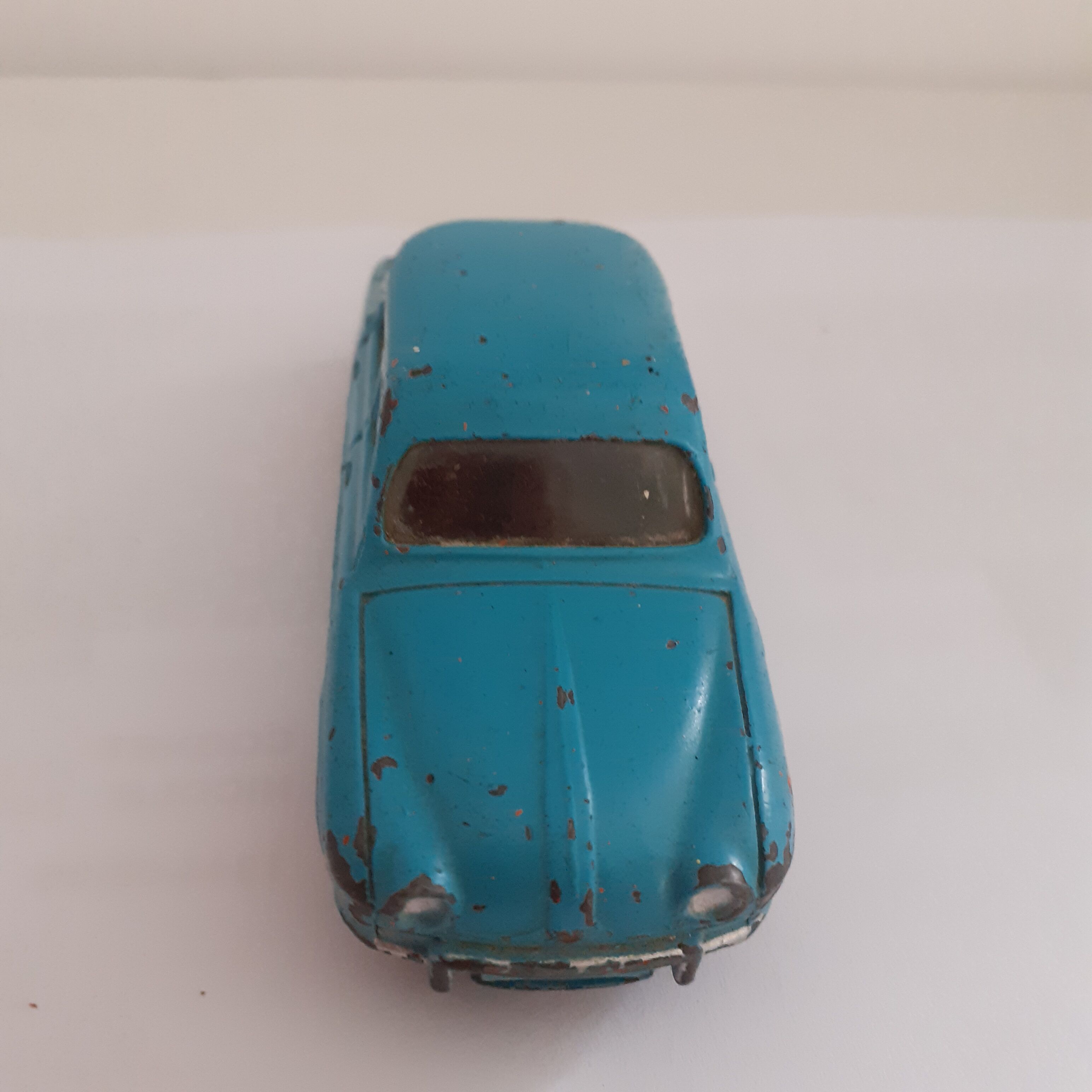 Old Dinky toys. Meccano. Renault Dauphine turquoise.