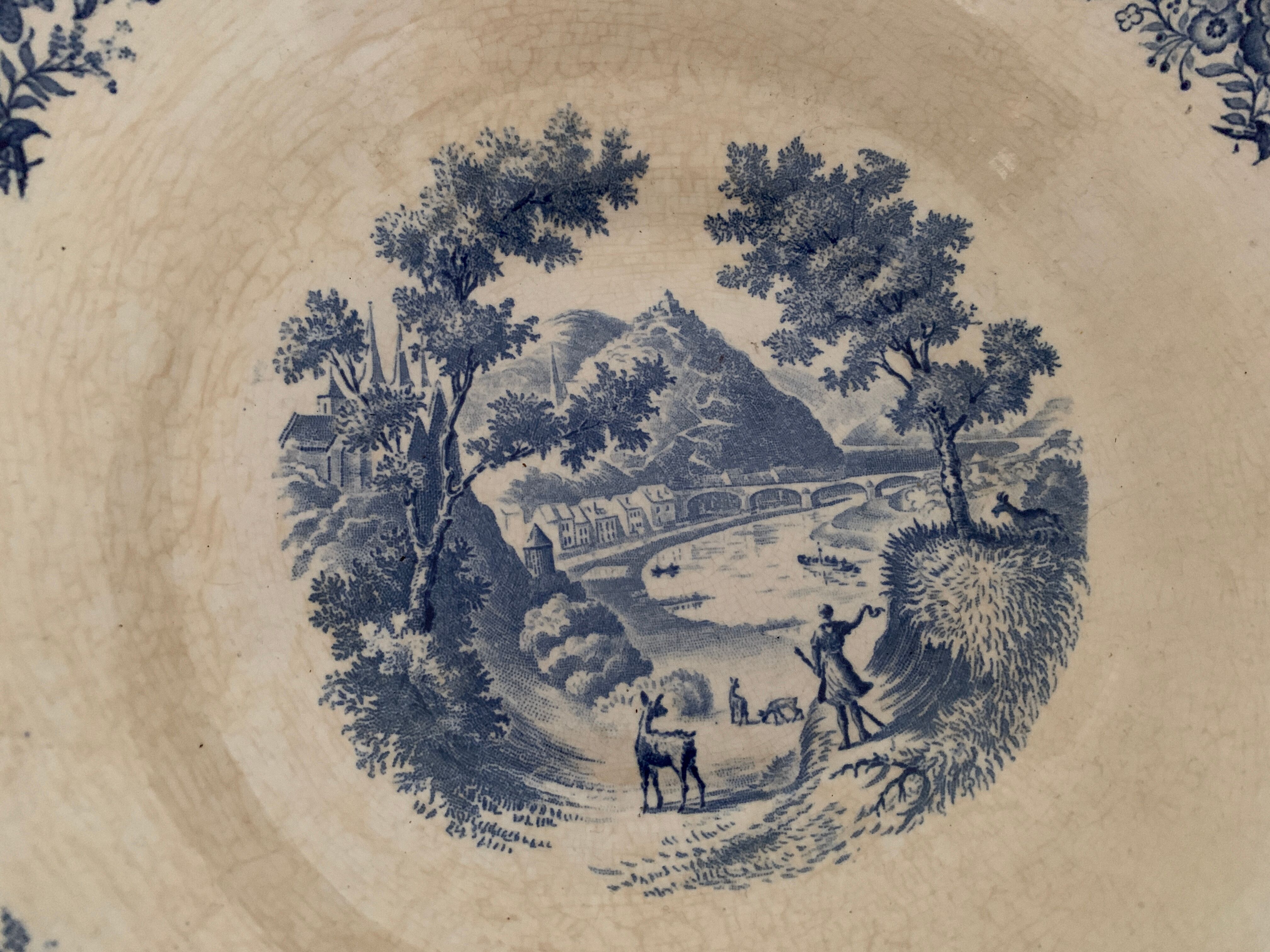 Saladier ancien en faïence Villeroy et Boch, modèle Burgenland