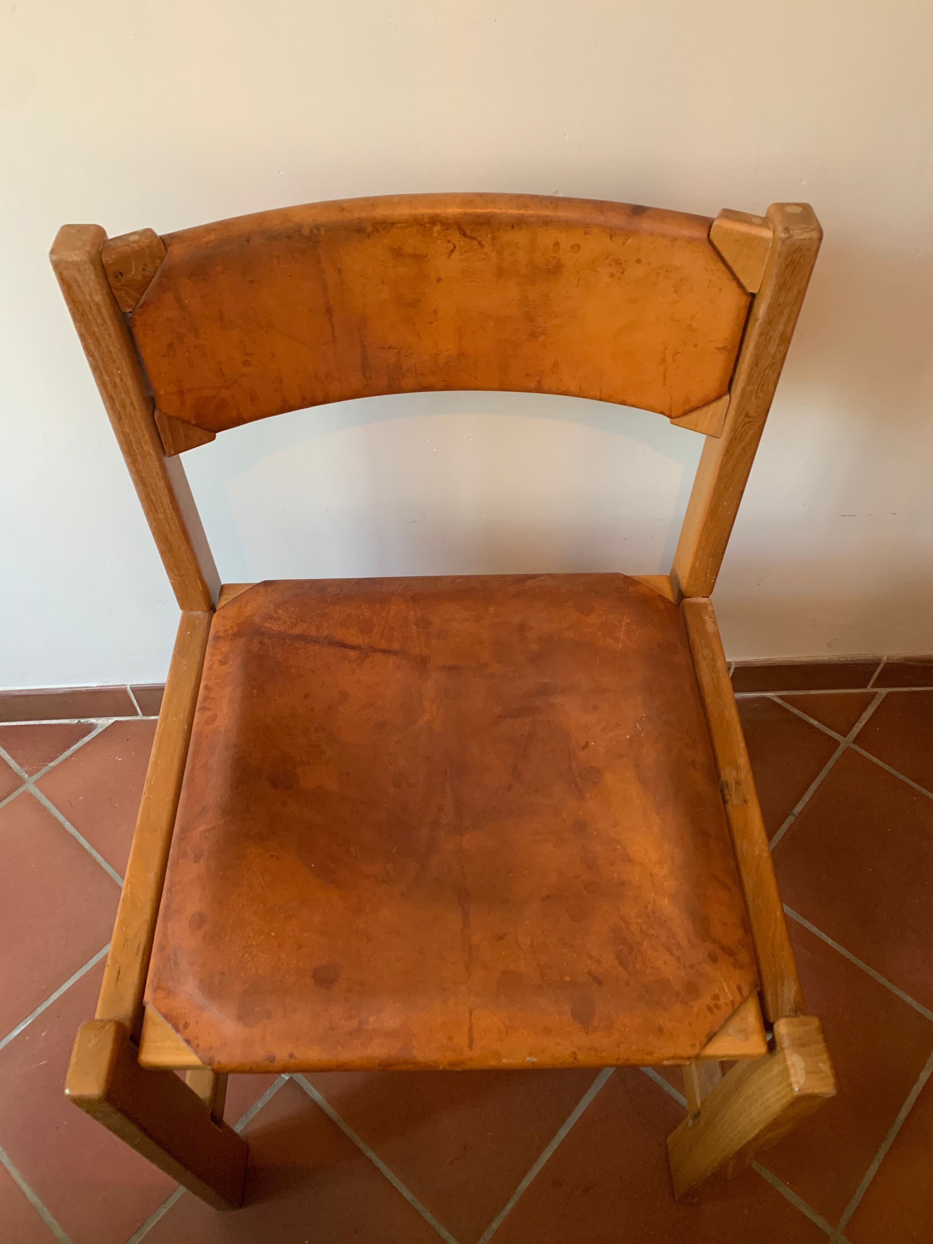Pair of chairs elm leather