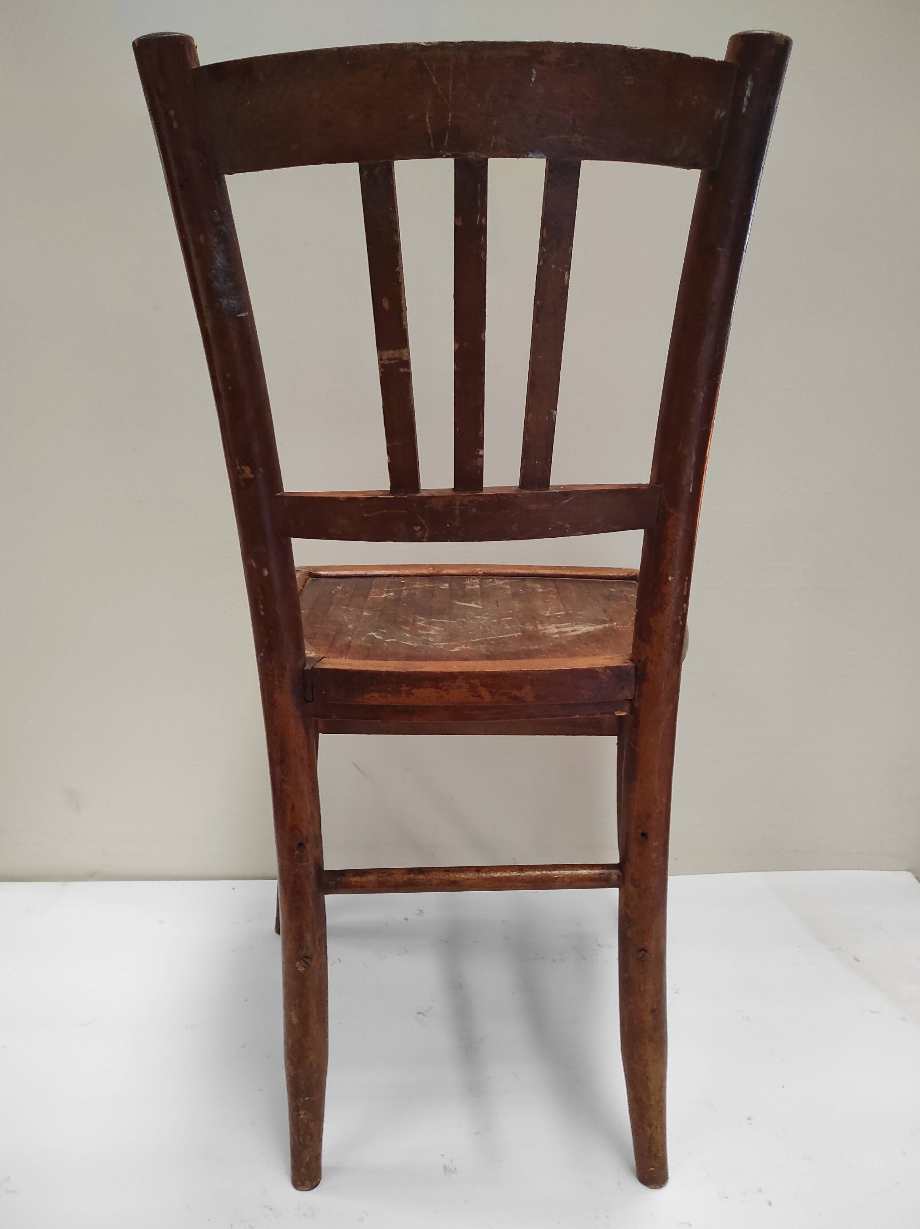 Chaise bistrot en bois