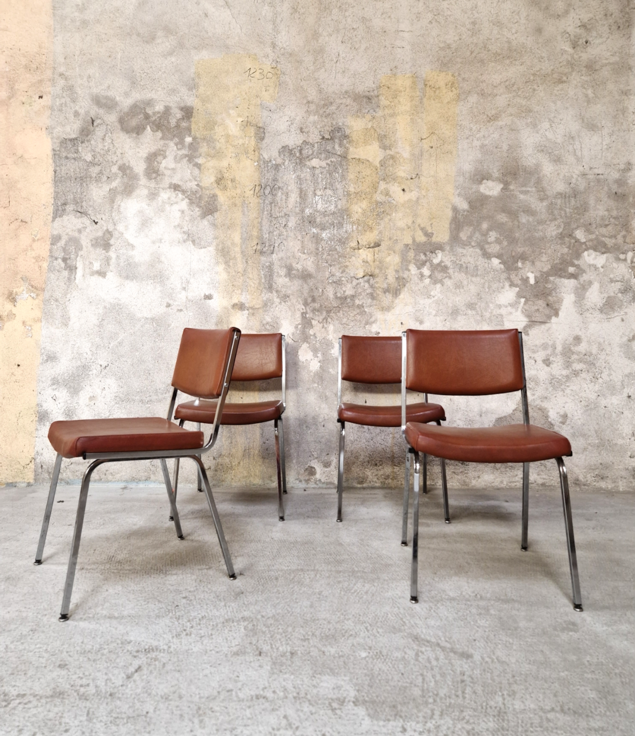 Series of 4 chairs 1970
