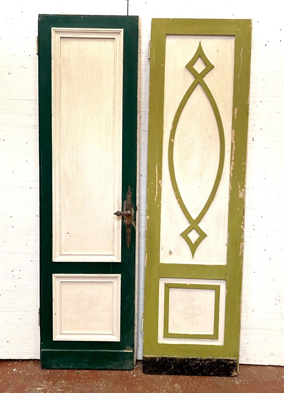 Double separation doors in 19th century patinated solid fir