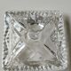 Sucrier vintage de forme carrée en cristal motifs croisillons, losanges, écailles