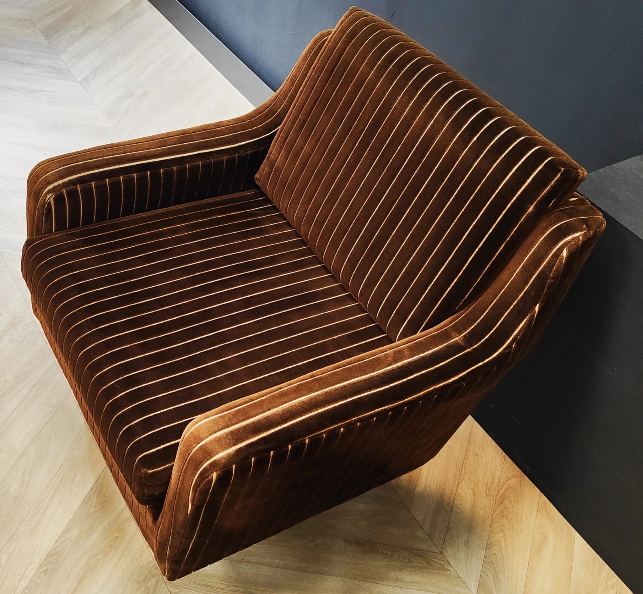 Two mid century armchairs vintage - set 2 chairs