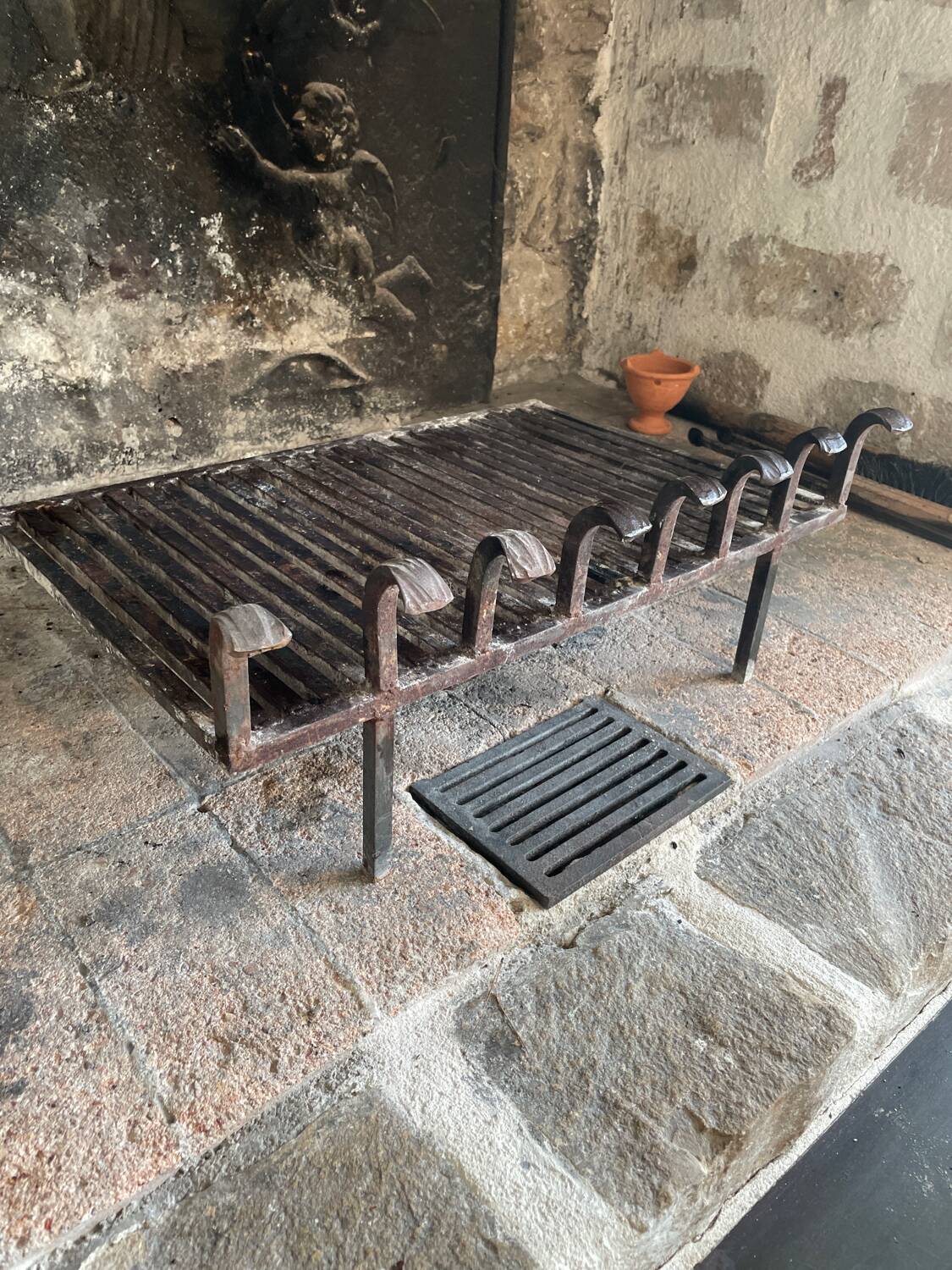 Grill de cheminée