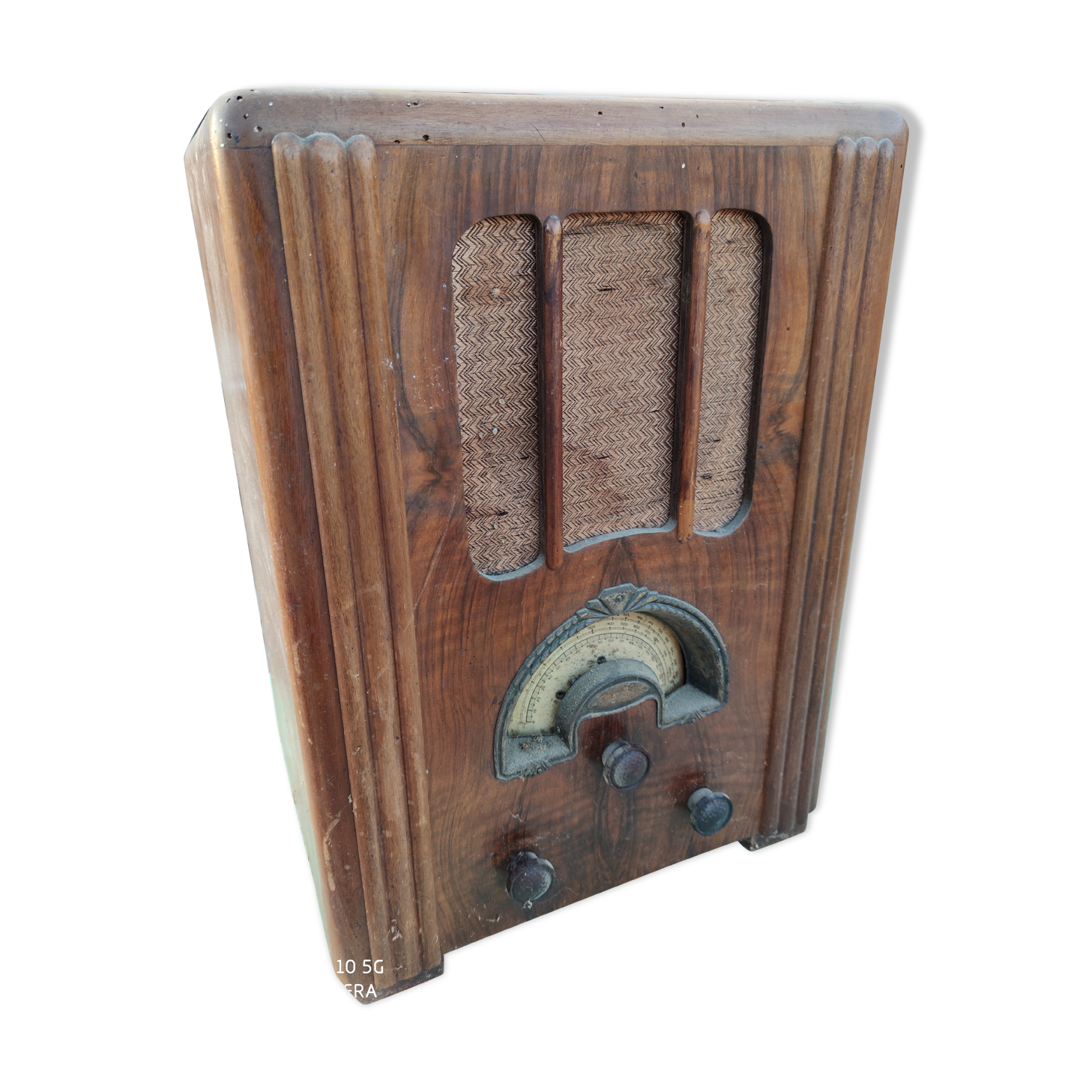Former TSF radio station in walnut and walnut bramble around 1930