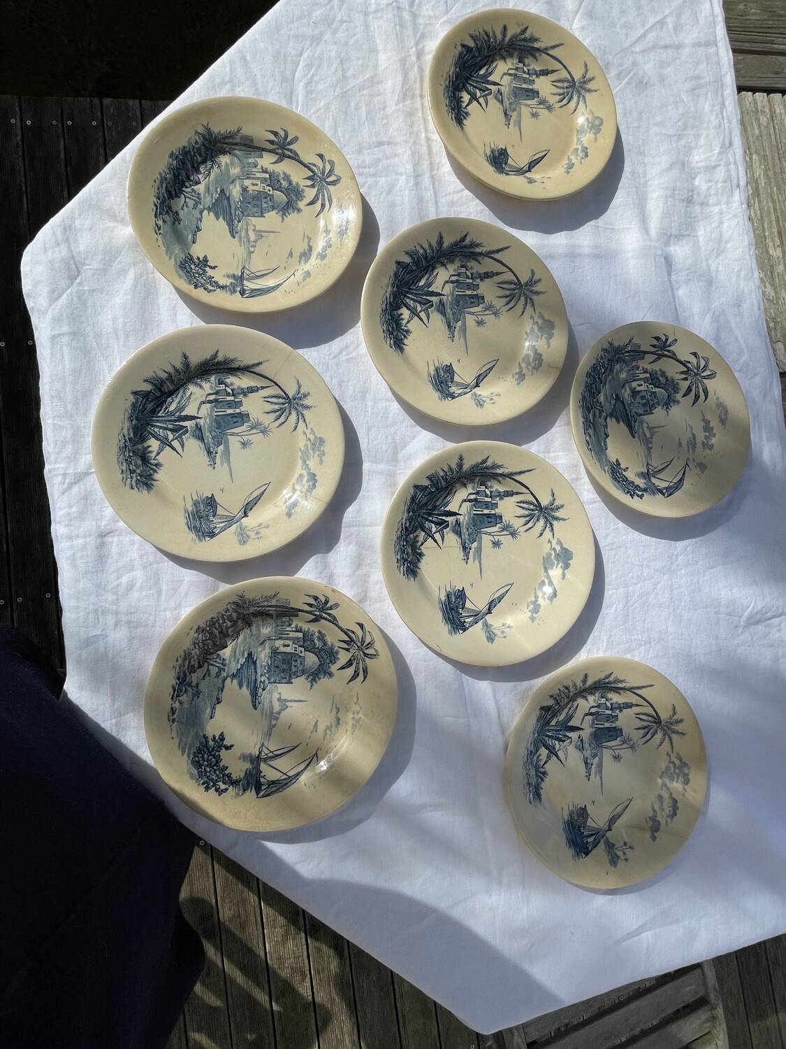 Set of 8 Gien plates Views of the Orient circa 1880