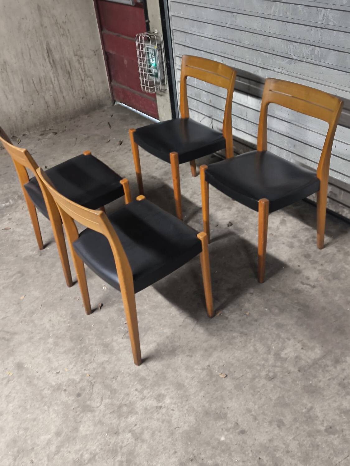 4 vintage Scandinavian teak chairs from the 1970s, Svegards Markaryd.
