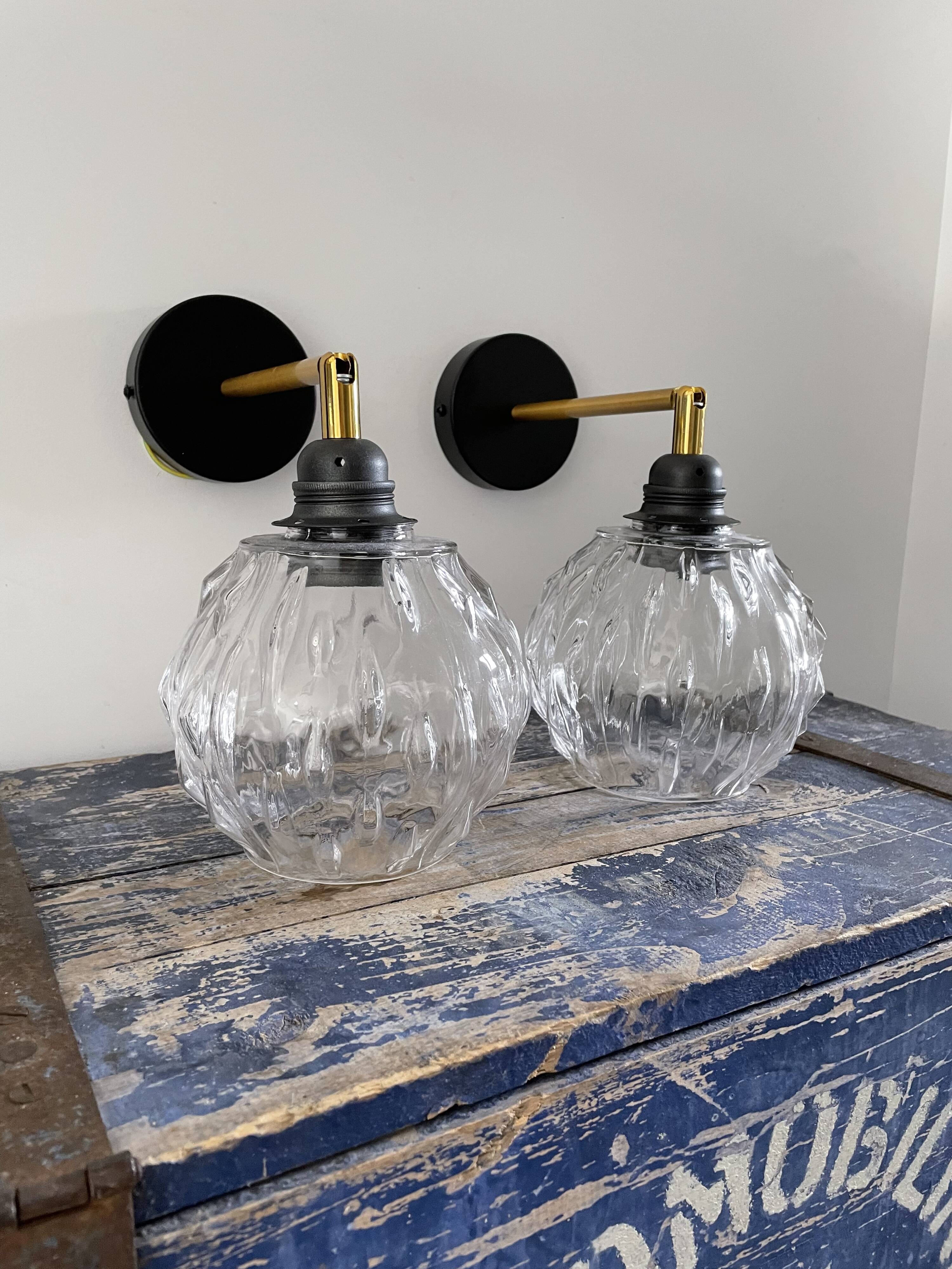 Paire d’appliques murales globe boule vintage