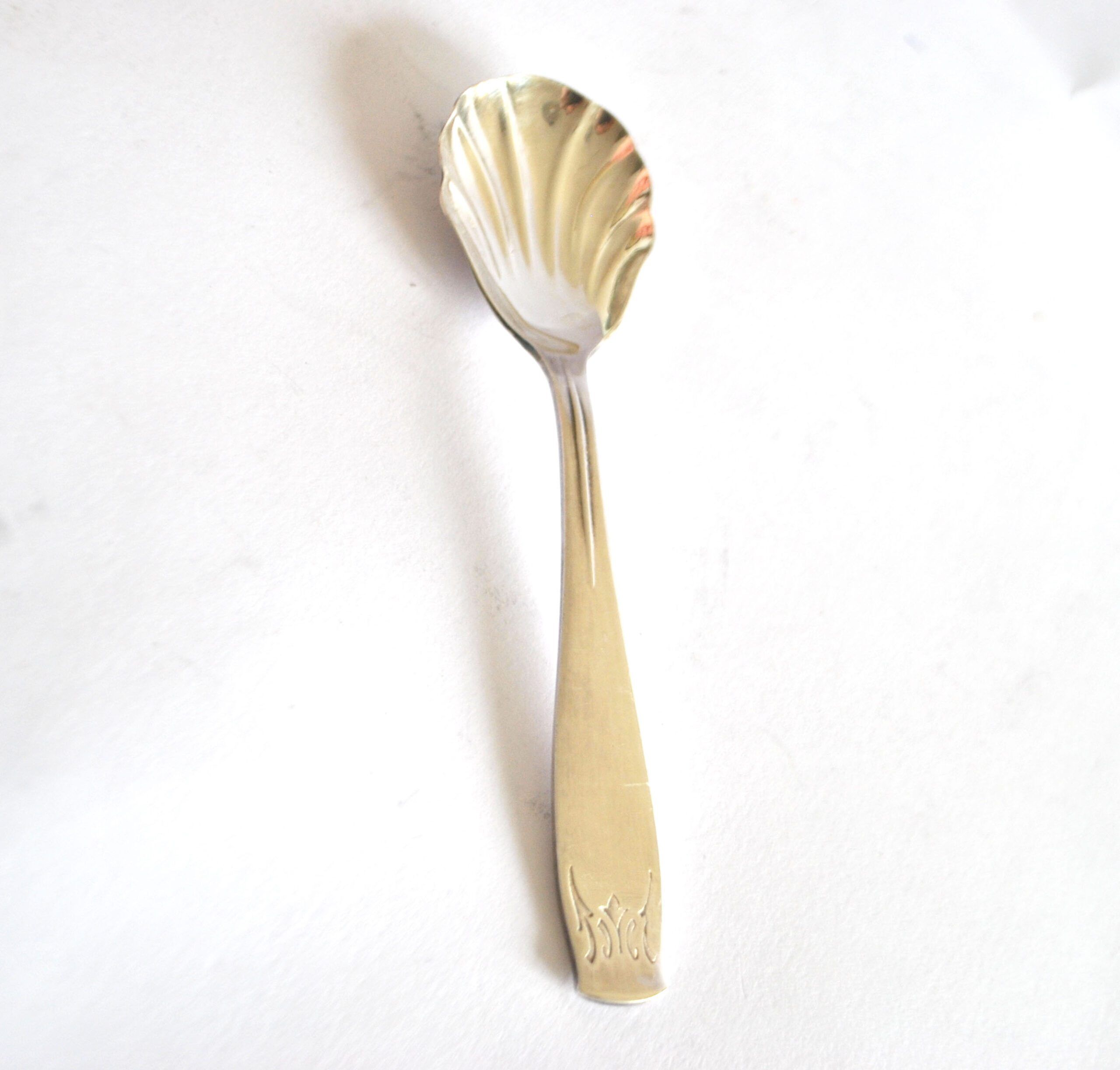 Vintage silver-plated sugar spoon Gulden Alsace shell design 15cm
