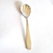 Cuillère à sucre vintage en métal argenté Gulden Alsace, décor coquille