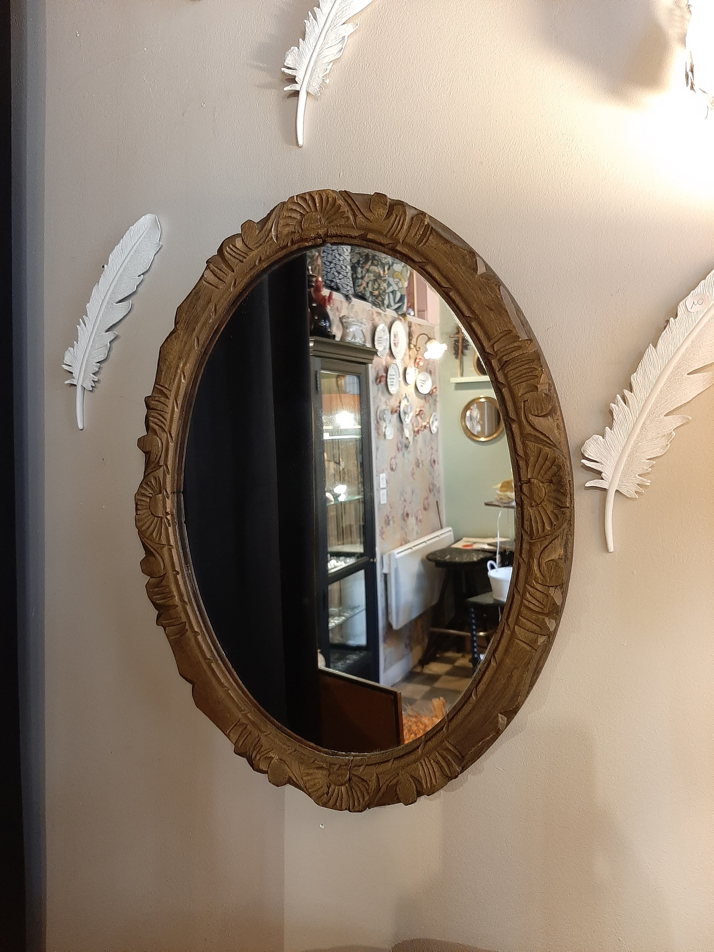 Miroir en bois brut sculpté 34x43cm