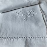 Drap & taie oreiller anciens en lin brodés main
