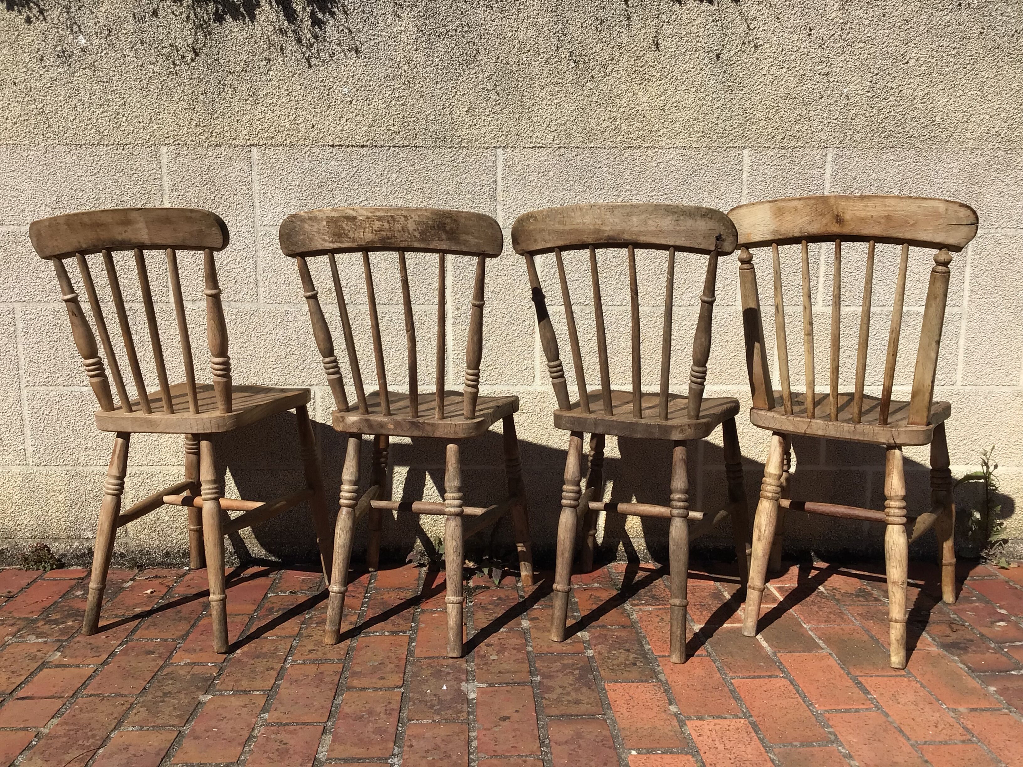 Series of 4 Western chairs in solid oak