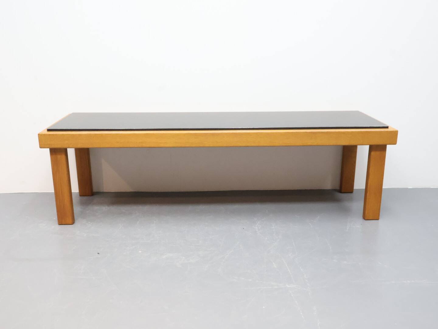 Vintage sidetable salontafel eikenhout graniet handgemaakt