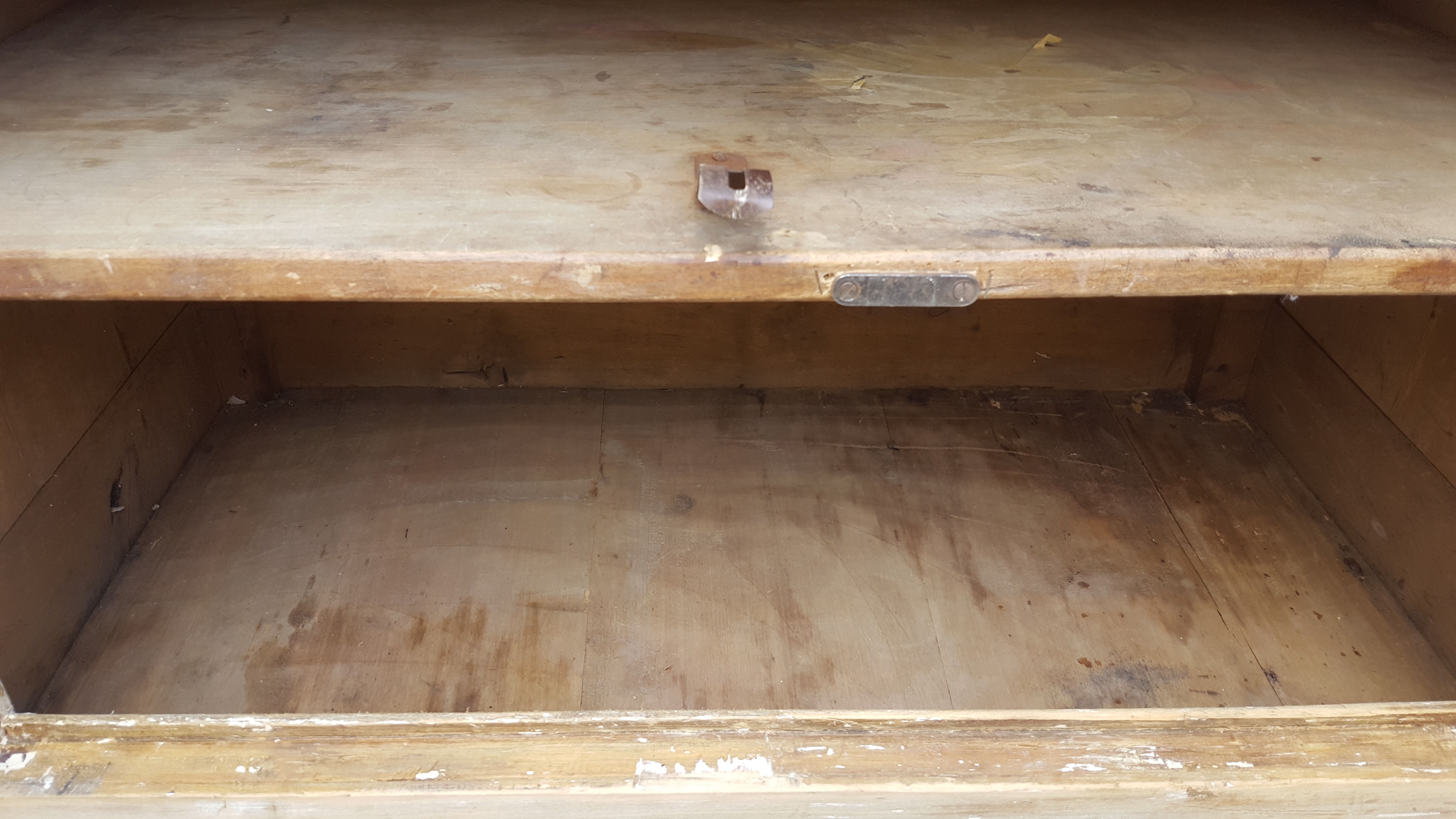 Natural wood charm buffet