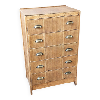Vintage chest of drawers